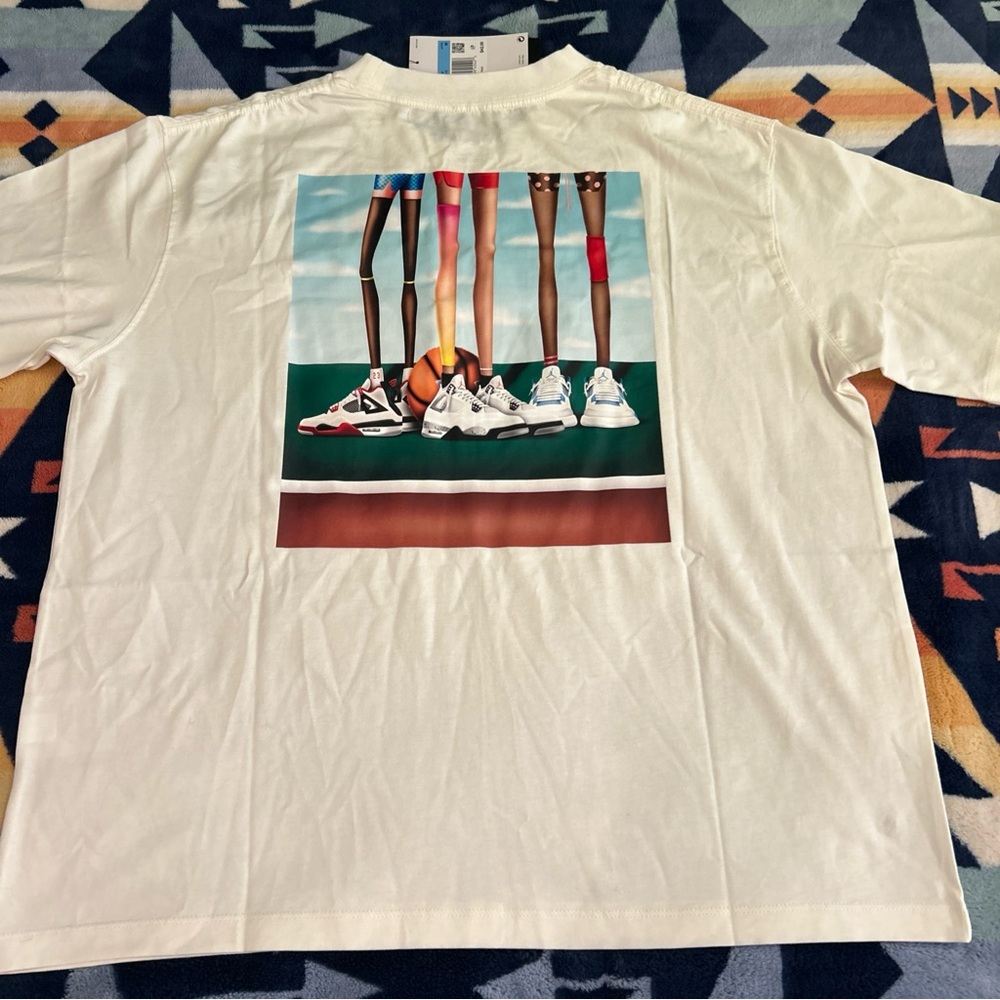Jordan ARTIST SERIES BY DARIEN BIRKS T-SHIRT - Womens Medium NEW- HF5478 133